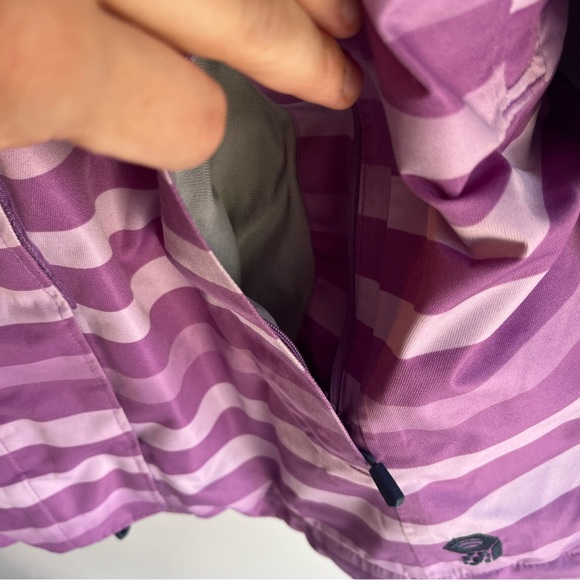 Mountain Hardwear Striped purple winter jacket/ski coat size medium - Picture 5 of 16